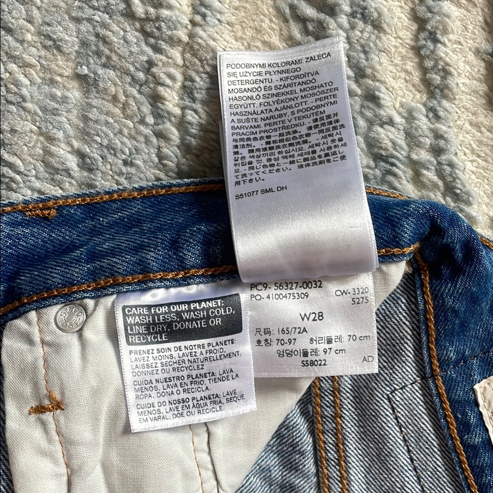 Levi's Distressed Blue Jean Shorts - Picture 4 of 4